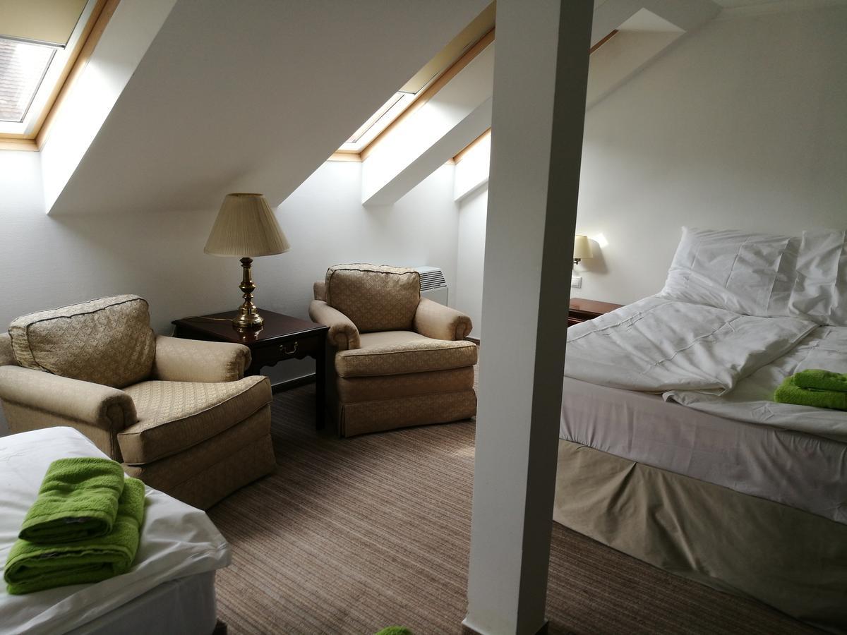 Opera Loft Rooms And Apartments Будапеща Екстериор снимка