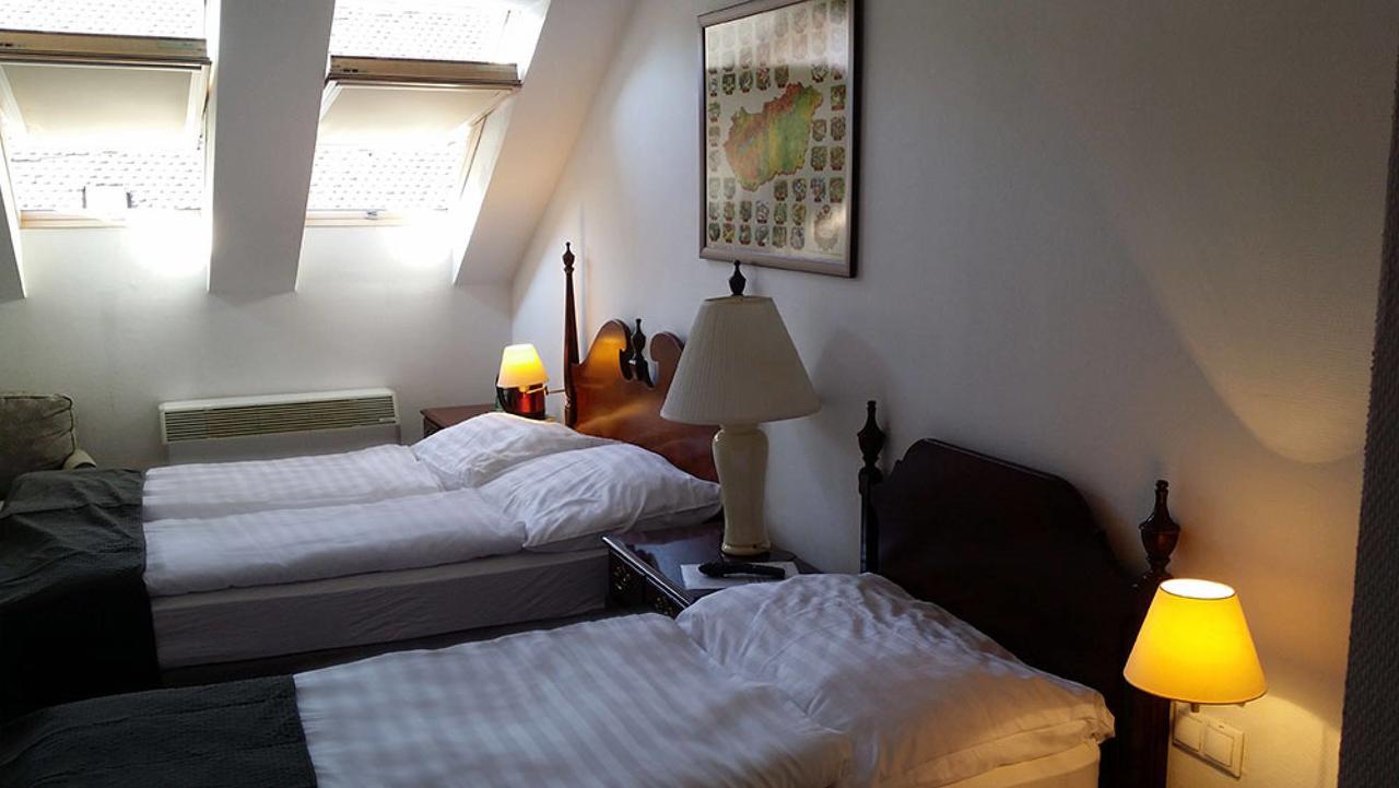 Opera Loft Rooms And Apartments Будапеща Екстериор снимка