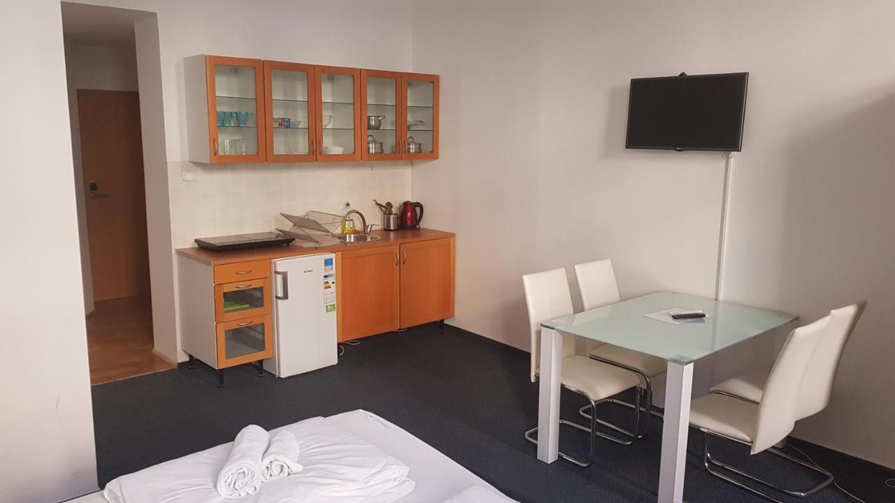 Opera Loft Rooms And Apartments Будапеща Екстериор снимка